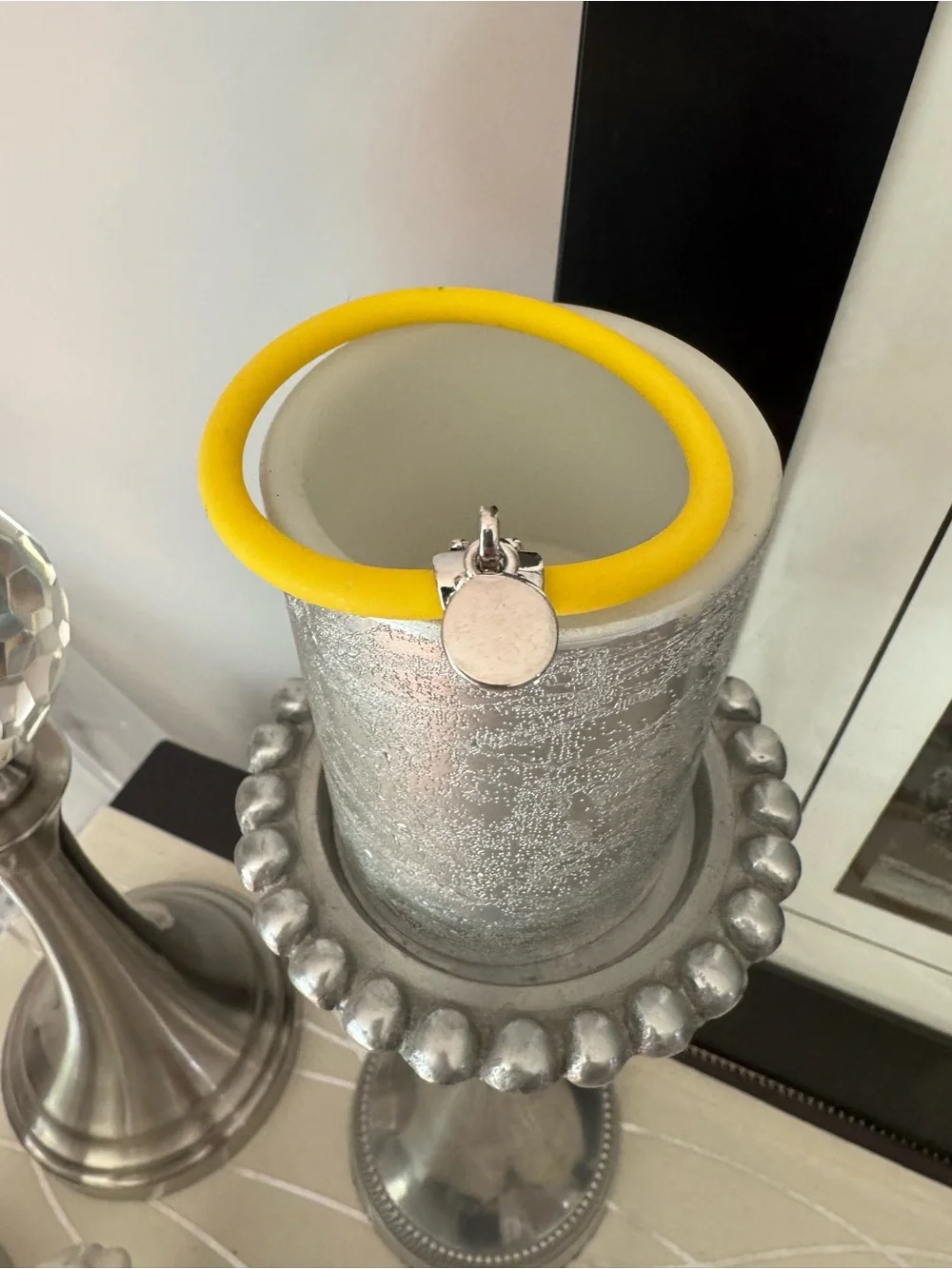 💚 Marc Jacobs Yellow Silicone Bracelet with Silver Charm LIKE NEW